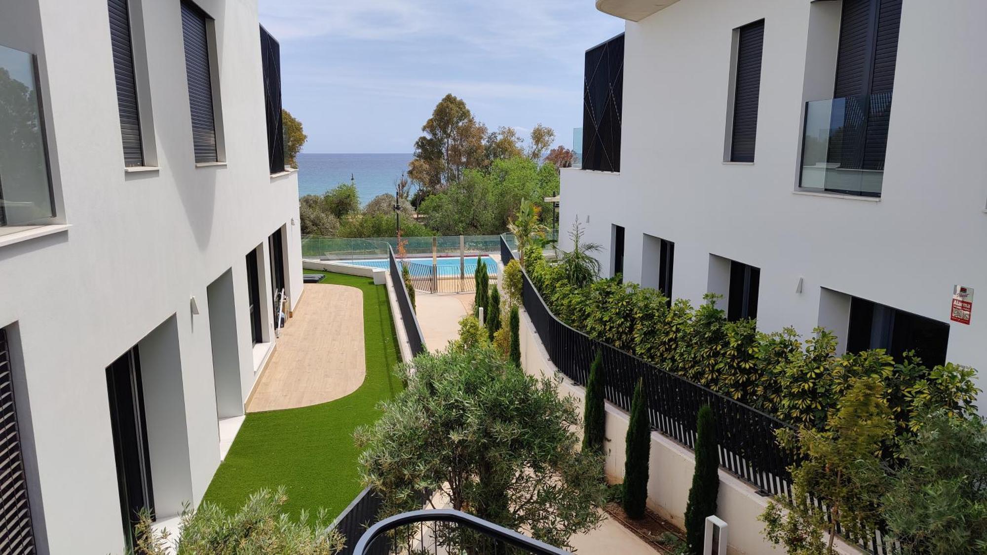 Allonbay Sea Front Luxury Penthouse Вильяхойоса Экстерьер фото