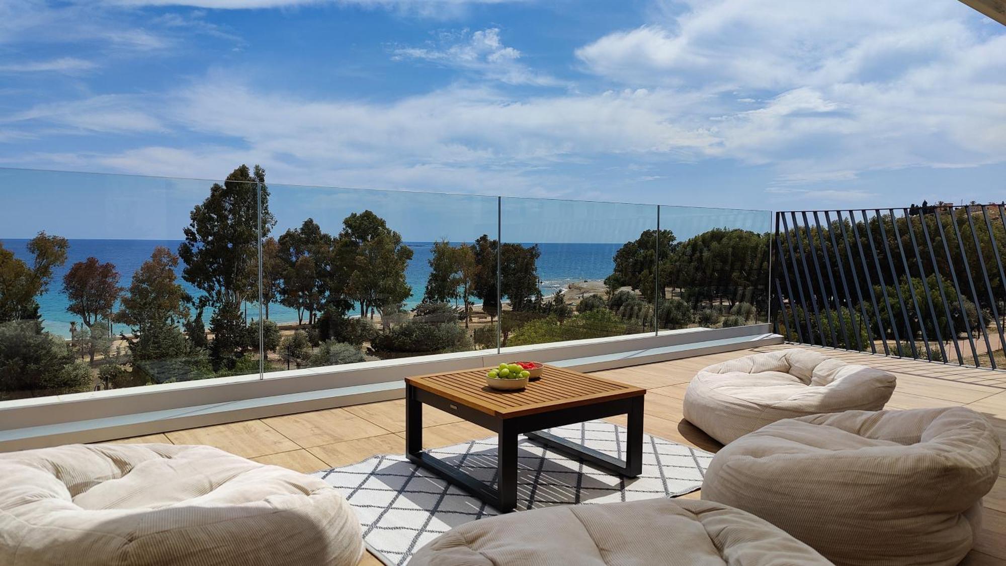 Allonbay Sea Front Luxury Penthouse Вильяхойоса Экстерьер фото